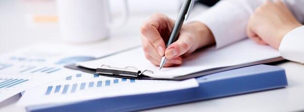 Bild Arbeitsvertrag Vollzeit