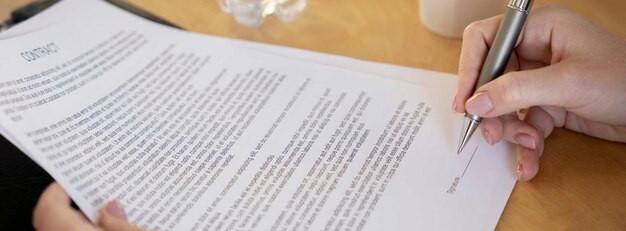 Bild Vertrag Freier Mitarbeiter